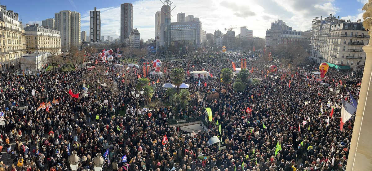 A large crowd at a demonstration in Paris