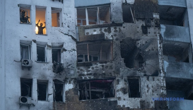 File photo: Damaged apartment building in Kyiv, Ukraine, after a Russian strike (Ukrinform)